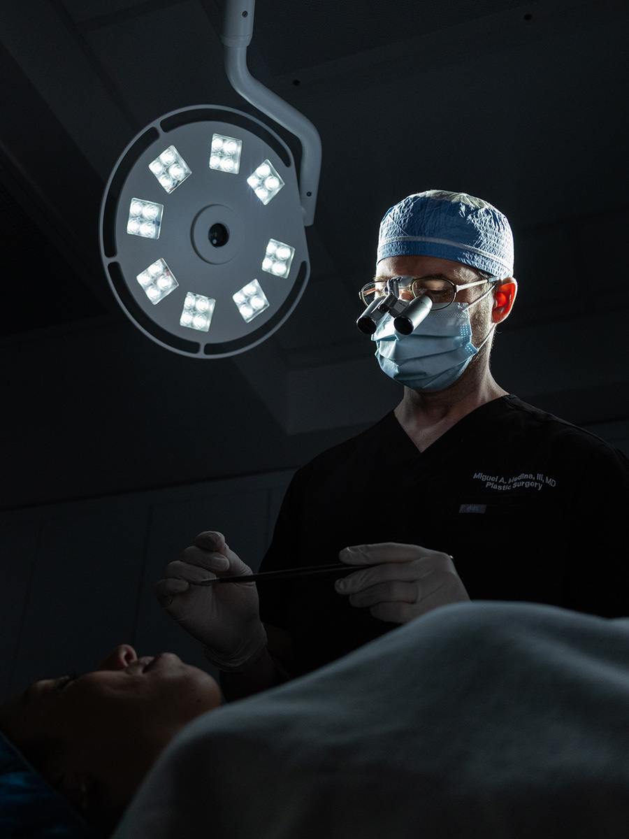 Dr. Medina in surgery